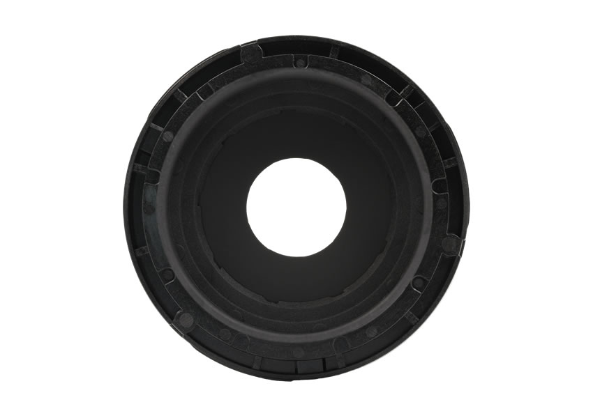 Photo of the Blade Diaphragm of a Tamron 28-200mm Lens