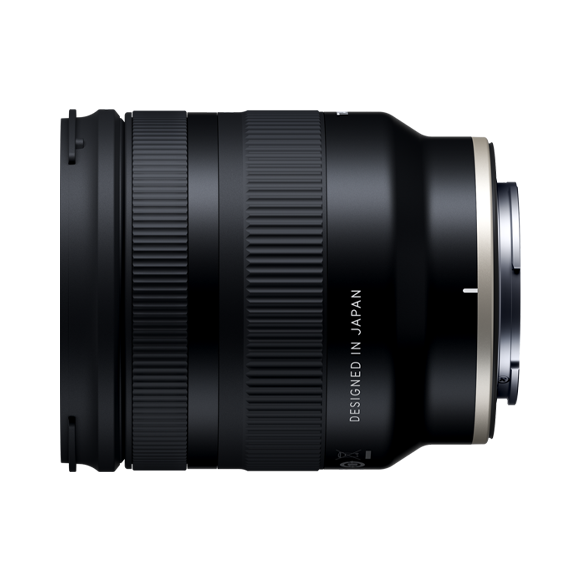 Side-View Photo of the Sony Tamron 11-20mm F2.8 Lenses