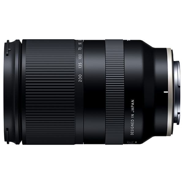 Side-View Photo of Sony Tamron 28-200mm Lens 